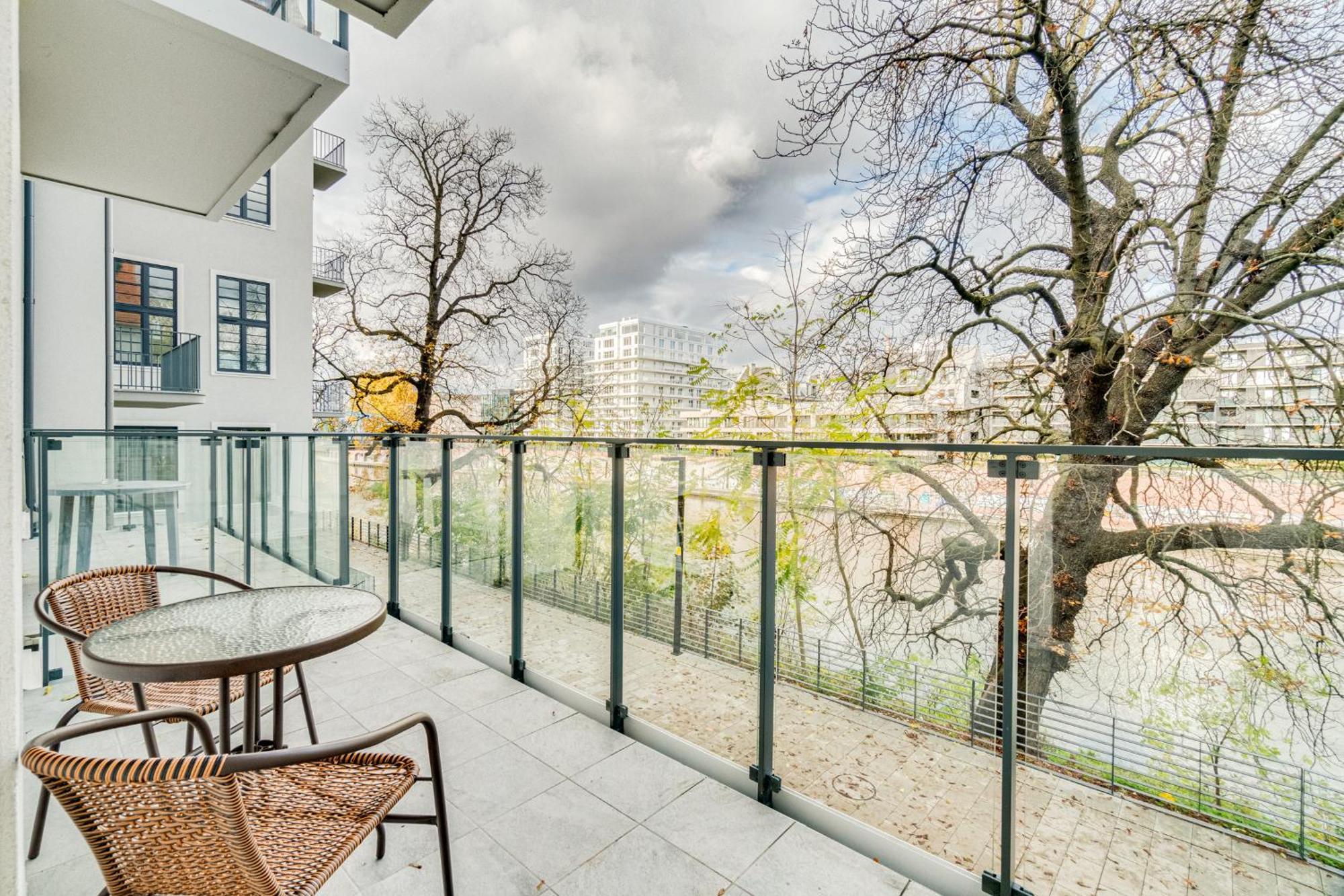 Apartament Riverside View - Parking Free Wrocław Exteriör bild